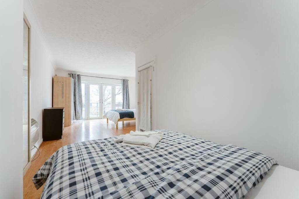Up To 4 People, Room In A Share House Next To London Bridge Extérieur photo